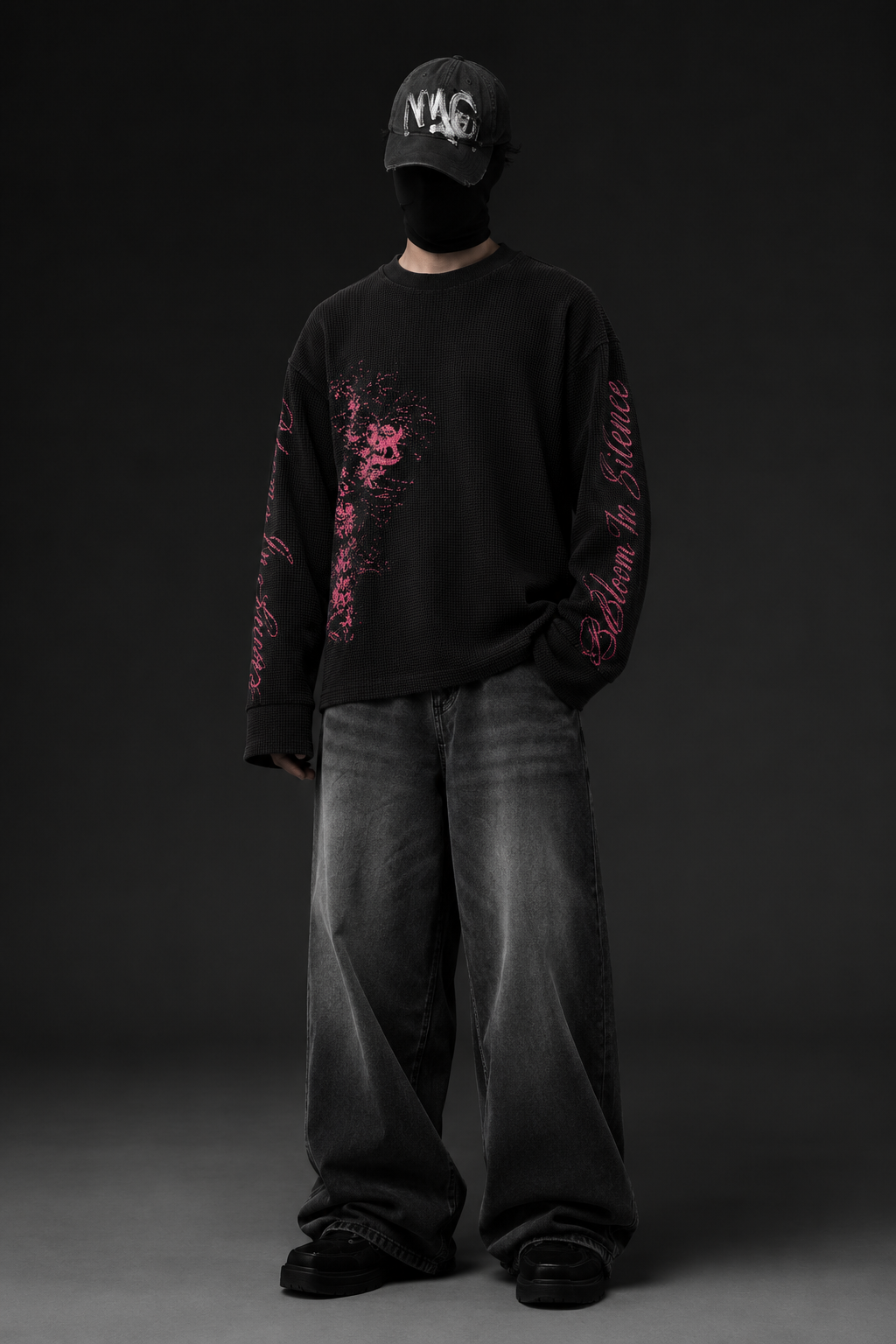BLOOM IN SILENCE WAFFLE TEE - BLACK