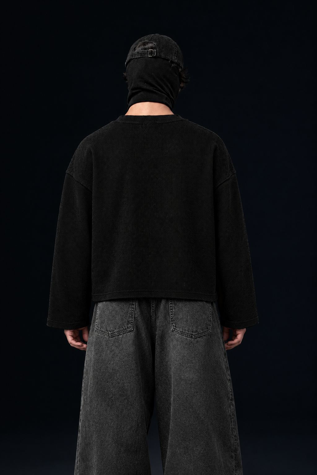 MIDNIGHT WAFFLE HENLEY - BLACK